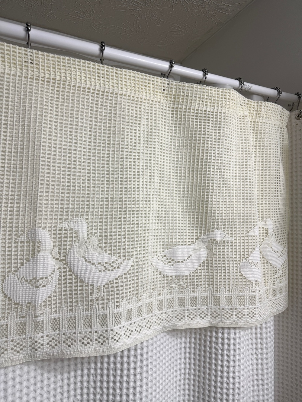 VTG Valance Curtain Lace 56”X22” Off White DUCKS Cottage Core Farm Window Rustic